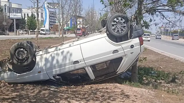Ani Manevra Takla Attırdı! Konya'daki Kaza Kamerada
