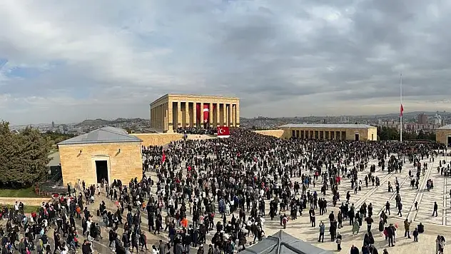 Anıtkabir'e 10 Kasım'da rekor ziyaretçi