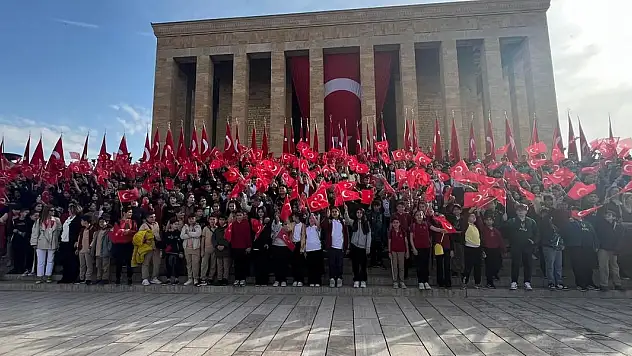 Anıtkabir'i 23 Nisan'da 236 bin kişi ziyaret etti