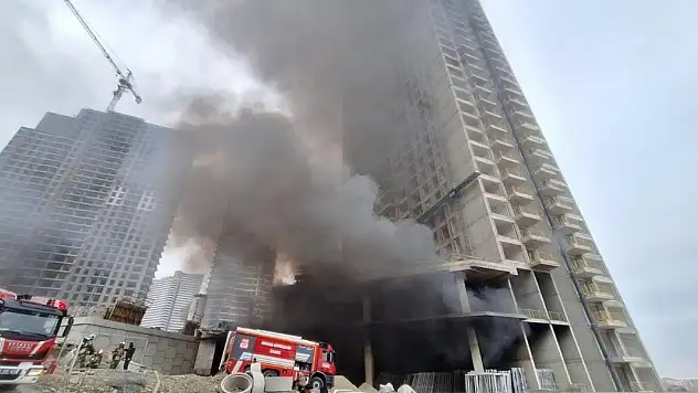 Ankara'da bina inşaatında yangın