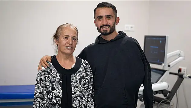 Anne oğulun kalp ritmi yeniden aynı attı