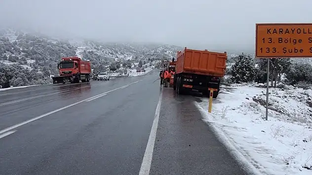 Antalya-Konya karayolunda kar etkisini kaybetti