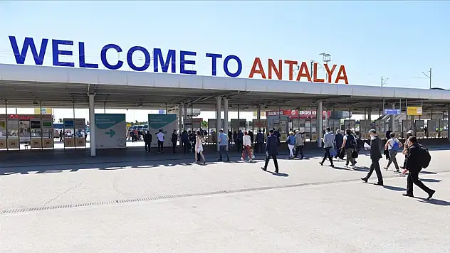 Antalya, son 5 yılın temmuz ayı günlük ziyaretçi rekorunu kırdı