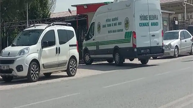 Arkadaş kavgası kanlı bitti! Anlaşamadı diye bıçakladı!