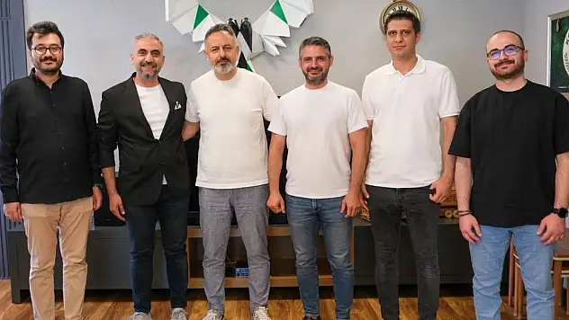 Armada Yeşil-Beyaz Platformundan Ömer Korkmaz'a Vefa Ziyareti