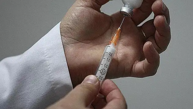 Aşı takviminde yerli üretim: Hepatit A artık Türkiye'de şişeleniyor!