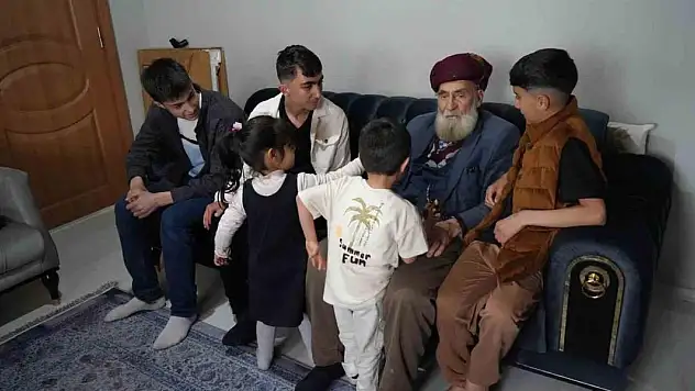 Asırlık dede 200'üncü bayramını kutladı