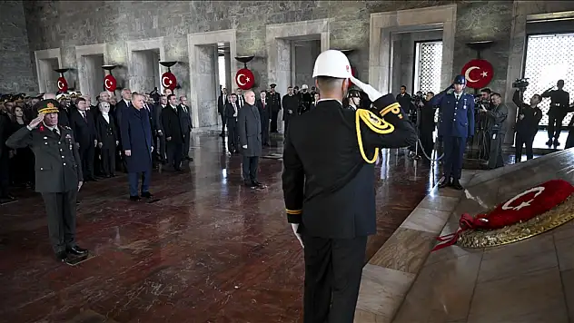 Atatürk için Anıtkabir'de devlet töreni düzenlendi