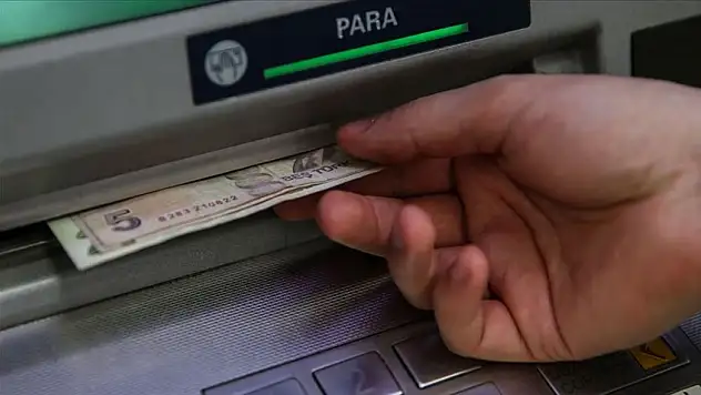 ATM'ye gitmeden önce bu habere mutlaka bakın! Bayram öncesi limitlerde güncelleme...