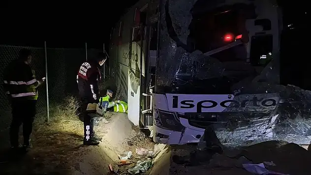 Aydın'da yolcu otobüsü şarampole düştü: 1 ölü, 27 yaralı