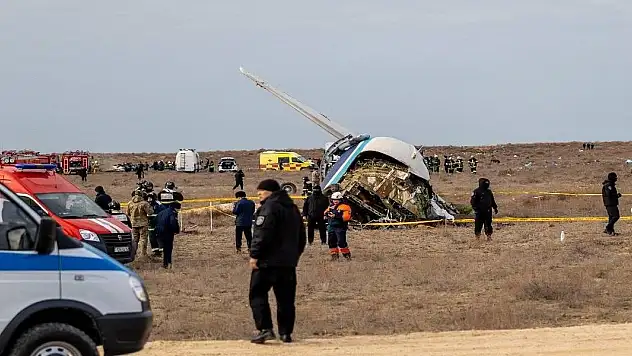 Azerbaycan'a ait düşen uçağa dışarıdan müdahale var