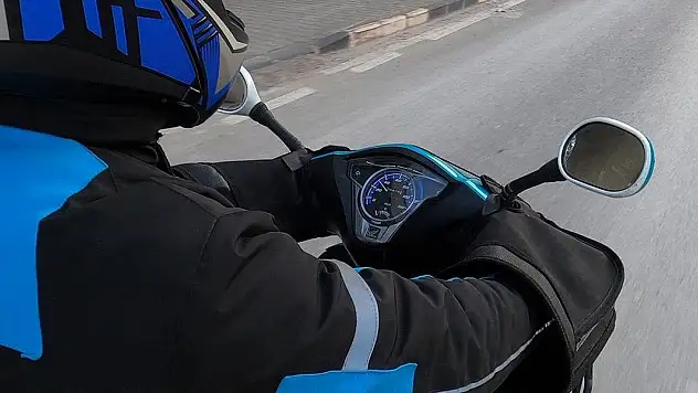 Bahşiş ve motokurye gelirlerine yeni vergi getirilmeyecek