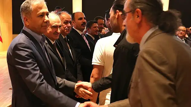 Bakan Ali Yerlikaya, Konya protokolüyle bayramlaştı!