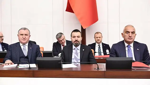 Bakan Bak: 1 milyon öğrencimizi yurtlarımızda ağırlıyoruz