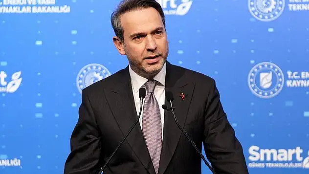 Bakan Bayraktar: Yenilenebilir enerji kurulu gücünde Avrupa'da ilk 5'teyiz