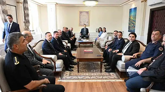 Bakan Bayraktar'dan Edirne Valiliğine ziyaret