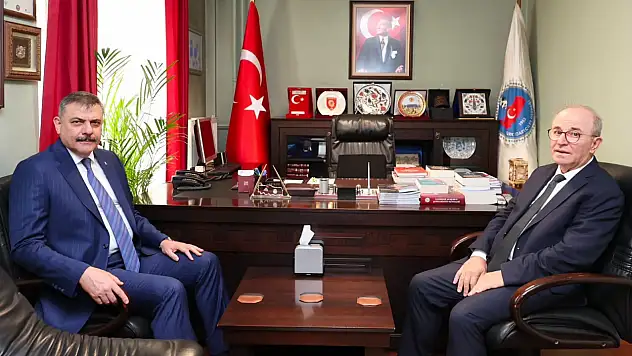 Bakan Çiftçi'den Türk İdareciler Derneği'ne ziyaret