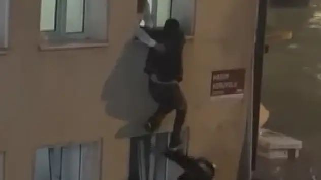 Bakan Çiftçi'den yağış açıklaması: 10 bini aşkın personel sahada yarına dikkat!