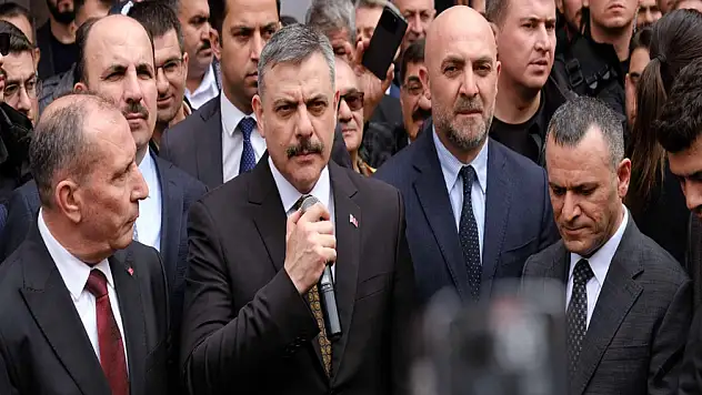 Bakan Çiftçi Konya'da, Çumra'nın uzun zamandır beklediği müjdeyi verdi!
