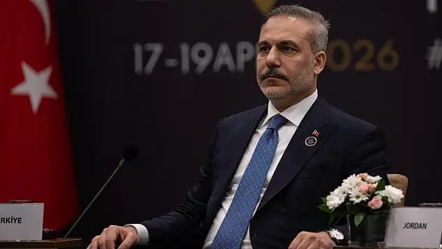 Bakan Fidan'dan kritik görüşme trafiği