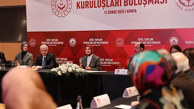 Bakan Göktaş, Konya'da sivil toplum kuruluşlarının temsilcileriyle buluştu