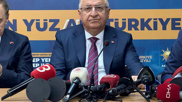 Bakan Güler: 'Dünya savaş ve belirsizliklerin arttığı hassas bir dönemden geçiyor'