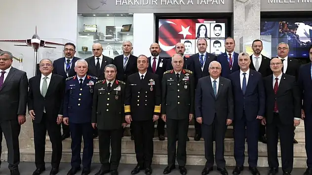 Bakan Güler ve Bakan Bolat terör saldırısı gerçekleştirilen TUSAŞ'ı ziyaret etti