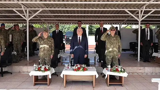 Bakan Güler'den Sert Uyarı! 'PKK Silahlarını Teslim Etmeli'