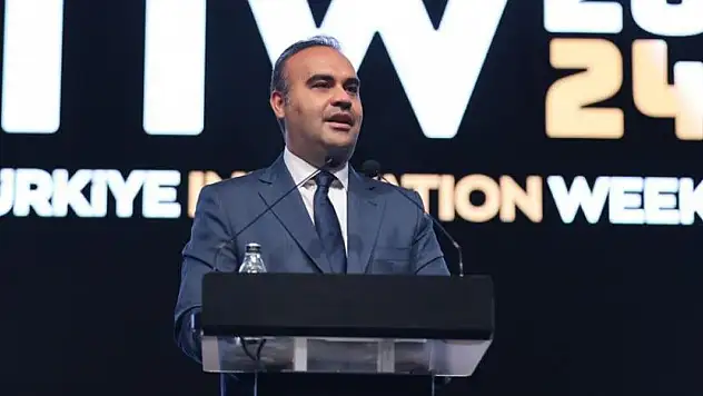 Bakan Kacır: Artık kendi evlatlarının kabiliyetlerine güvenen bir Türkiye var