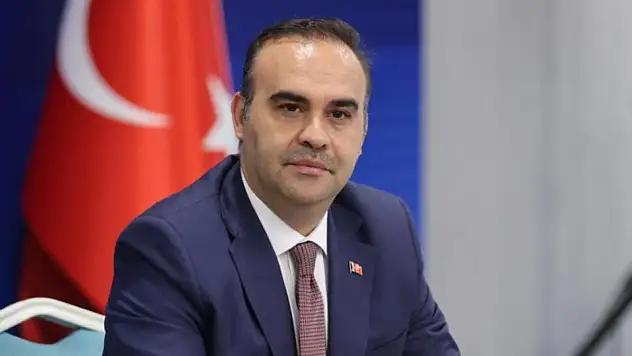 Bakan Kacır: Gençlerimizi geleceğe hazırlıyoruz