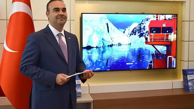 Bakan Kacır: Hedefimiz Antarktika Antlaşmalar Sistemi'nde danışman ülke statüsünü elde etmek