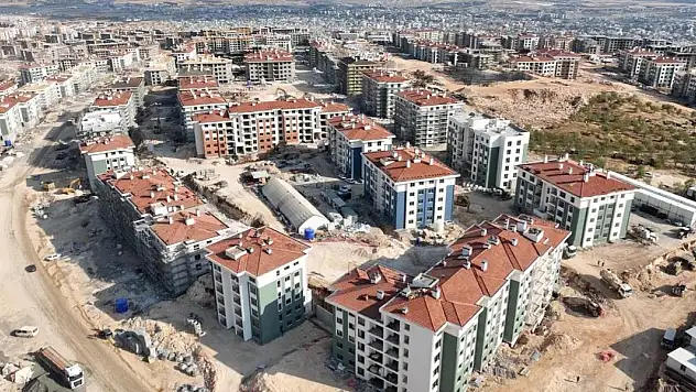 Bakan Kurum: Adıyaman'da 9 bin 603 konut için gece gündüz çalışıyoruz