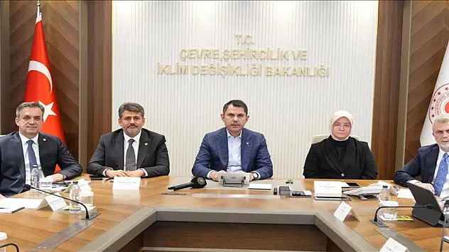 Bakan Kurum, Kahramanmaraş'ın fay etüt raporunu açıkladı