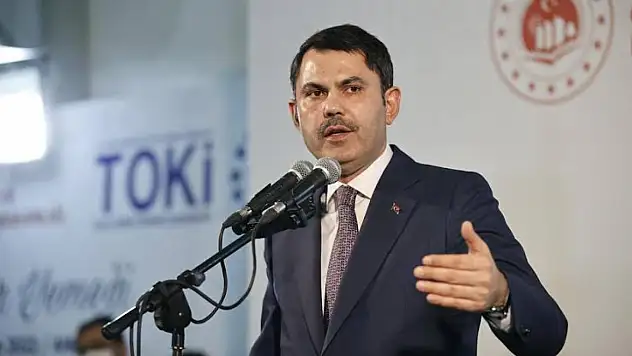 Bakan Kurum paylaştı! Kentsel dönüşümde yeni evlerine kavuştular