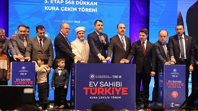 Bakan Kurum TOKİ çekilişinde Konya'da konuştu: Lafla değil, eserle konuşuyoruz!