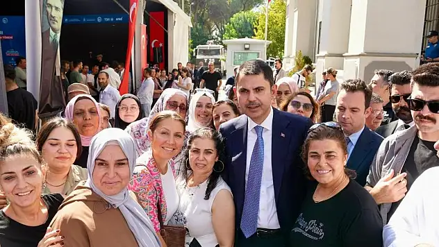 Bakan Kurum: Yangın bölgesindeki evler zamanında teslim edilecek