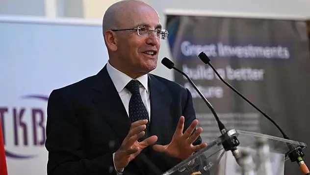 Bakan Şimşek: Enflasyonun 2027'de tek hanelere inmesini hedefliyoruz