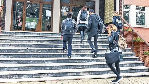 Bakan Tekin, okul güvenliği için mücadele sözü verdi!