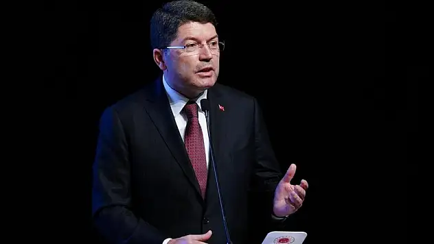 Bakan Tunç: Darbecilerin yazdığı bir anayasayla Türkiye Yüzyılı'nda yol katedemeyiz