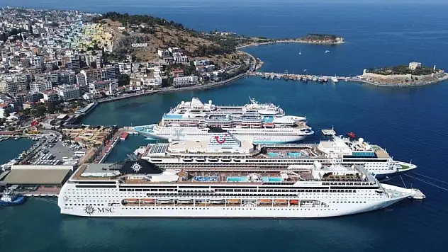 Bakan Uraloğlu: Ağustos ayında kruvaziyer turizminde rekor kırdık