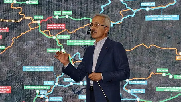 Bakan Uraloğlu: Türkiye siber saldırılara karşı rol modeli