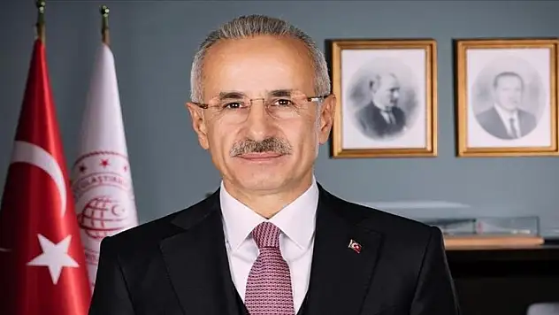 Bakan Uraloğlu, yollara akıllı ulaşım sistemleri kurulacağını bildirdi