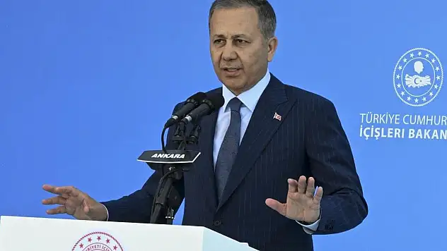 Bakan Yerlikaya: Düzensiz göçmen tespit oranı yüzde 1,8'e düştü