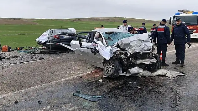 Bakan Yerlikaya uyardı: Trafikte bir saniyelik sabır hayat kurtarır