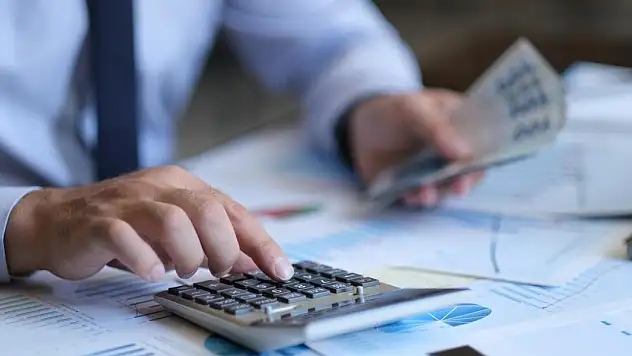 Bankacılık sektörünün kredi hacmi 14,8 trilyon lira oldu