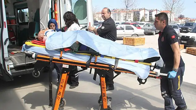 Barakadan düşen kişi yaralandı
