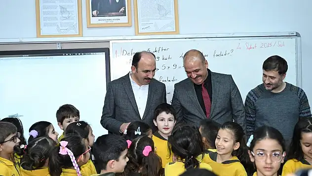 Başkan Altay Cahit Zarifoğlu İlkokulu Öğrencileriyle Buluştu
