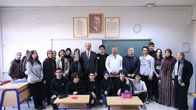 Başkan Altay'dan gençlere YKS mesajı: Kendinize güvenin!