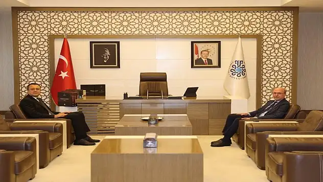 Başkan Pekyatırmacı, Karayolları 3. Bölge Müdürü Köroğlu'nu Ağırladı