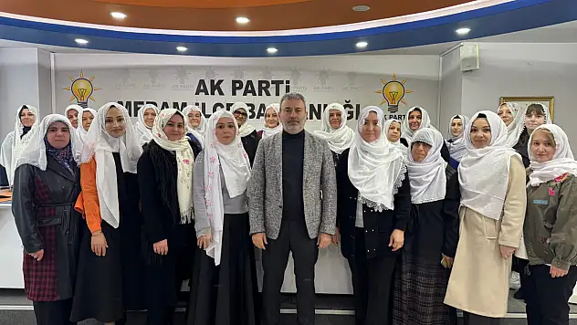 Başkana yapılan hakarete Ak Parti Meram'dan 'beyaz yazma' tepkisi